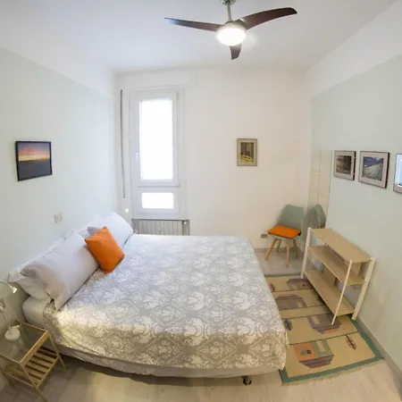 Haven, Cosy A Few Steps From Lake, Newly-renovated! Lecco