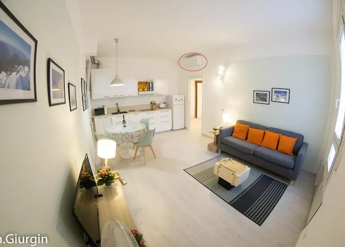 Apartamento Haven, Cosy A Few Steps From Lake, Newly-renovated!