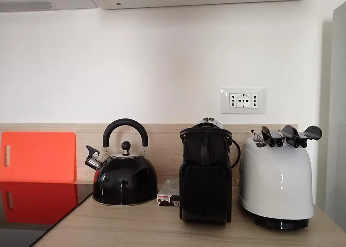 Apartamento Haven, Cosy A Few Steps From Lake, Newly-renovated!