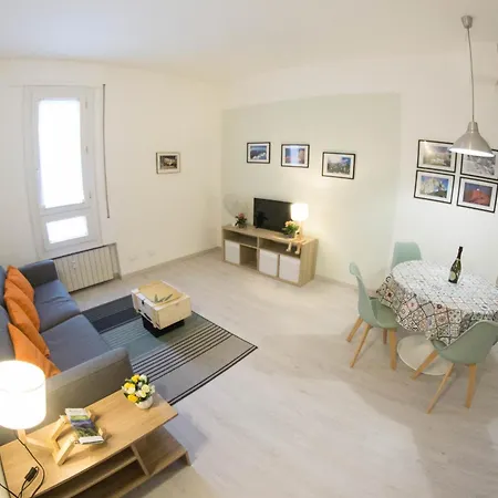 아파트 Haven Just Steps From Como, A Charming Newly-renovated *